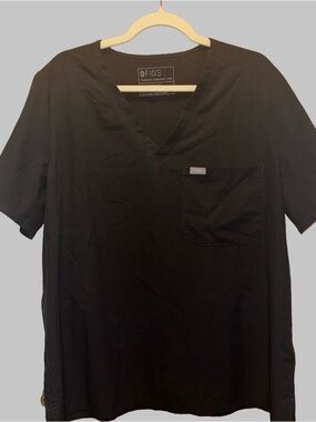 FIGS Technical Collection Scrub Top